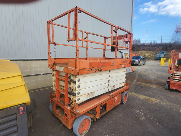 2007 Snorkel S3246 - Slab Scissor Lift 