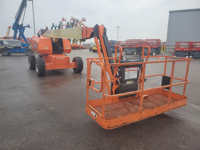 2016 JLG 660SJ