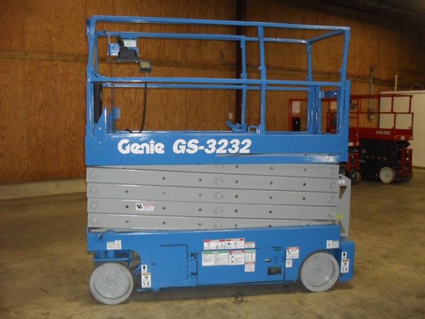 2008 Genie GS-3232