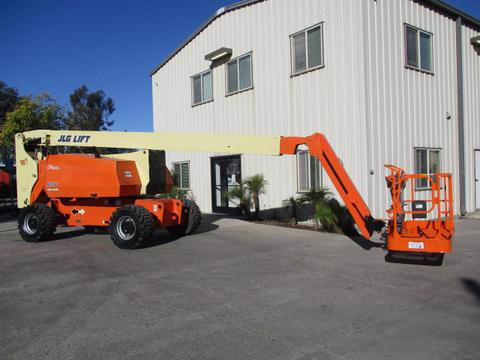 2012 JLG 800AJ