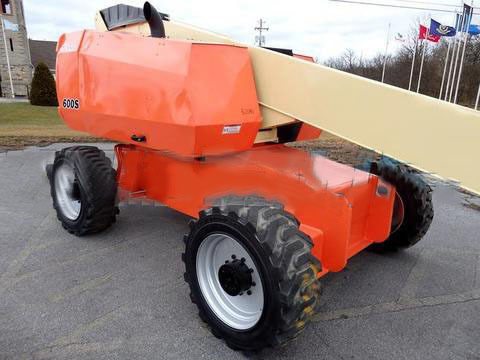 2012 JLG 600S