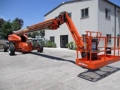 2020 JLG 943