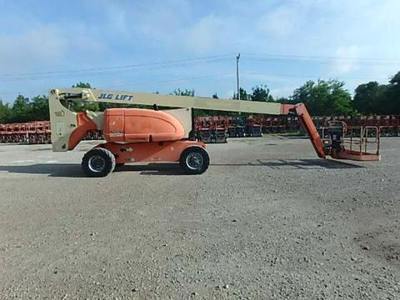 2010 JLG 800AJ