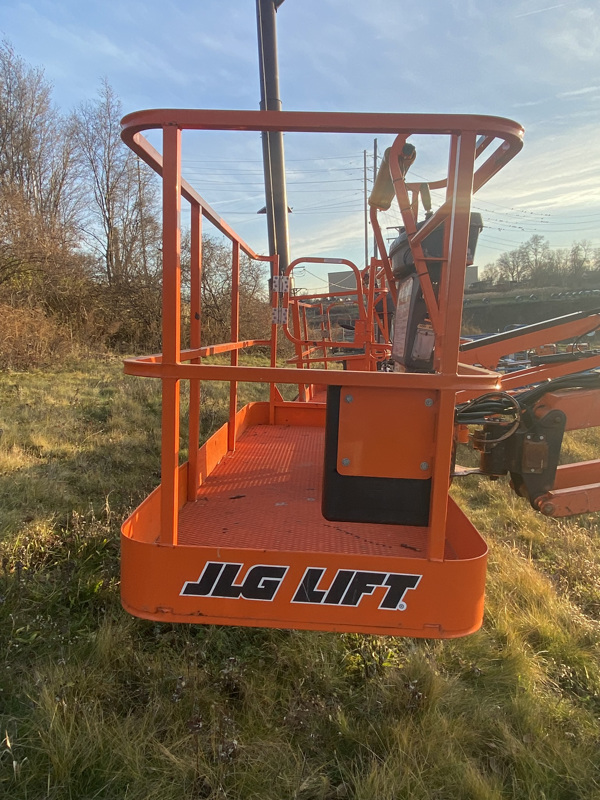 2011 JLG 860SJ