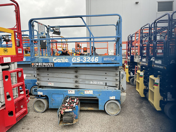 2014 Genie GS-3246