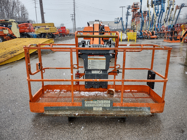 2014 JLG 660SJ