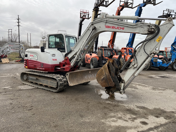 2019 Takeuchi TB290CR