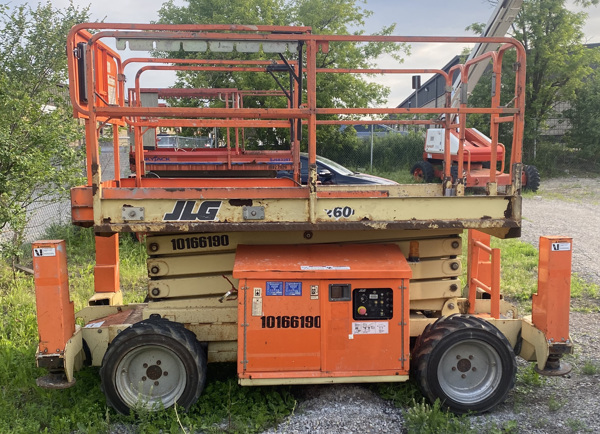 2013 JLG 260MRT