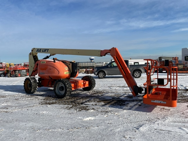 2011 JLG 600AJ