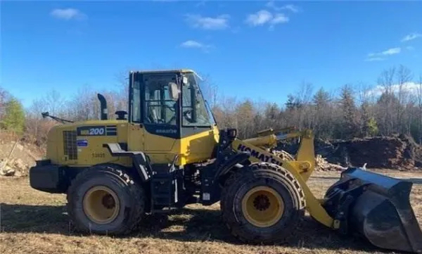 2015 Komatsu WA2007