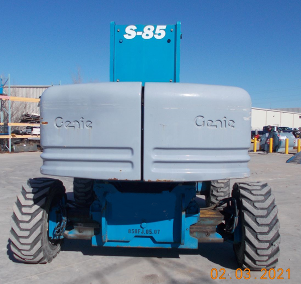 2005 Genie S-85