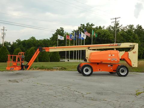 2018 JLG 800AJ