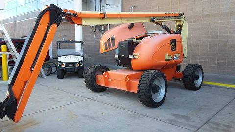 2013 JLG 600AJ