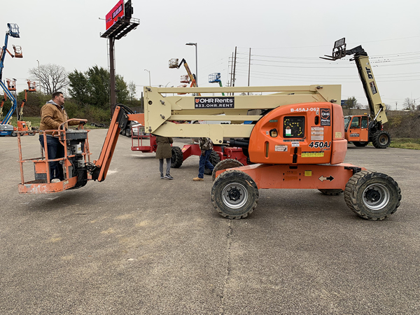 2014 JLG 450AJ