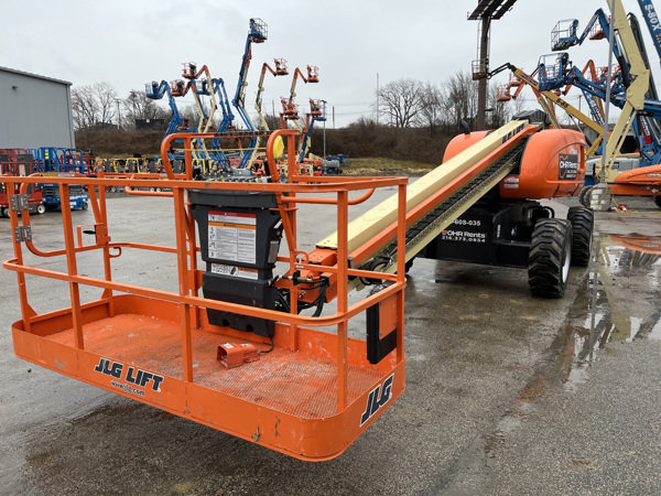 2013 JLG 600S