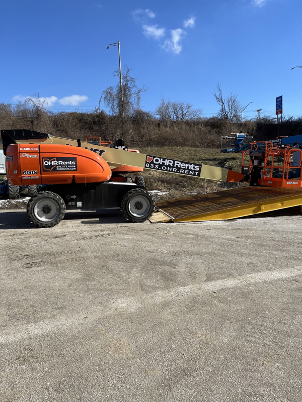 2013 JLG 600S