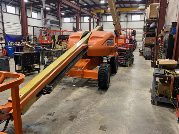 2015 JLG 400S