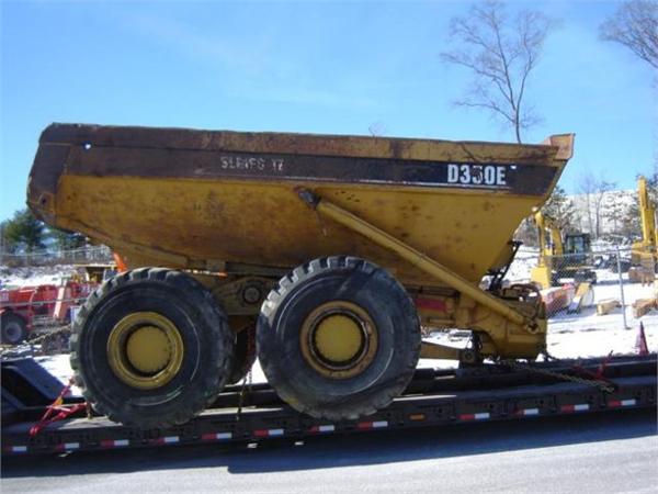 2000 CAT D350E