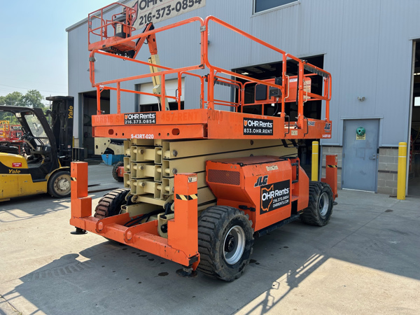 2017 JLG 4394RT