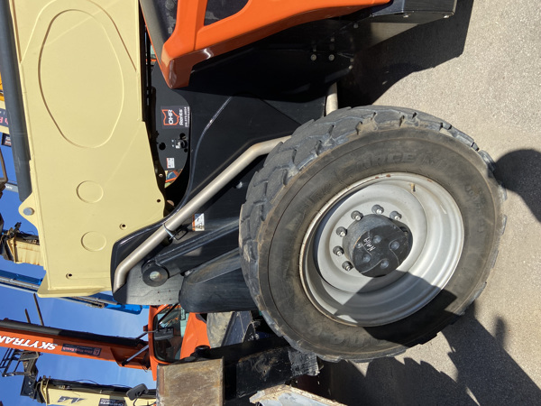 2019 JLG 1255