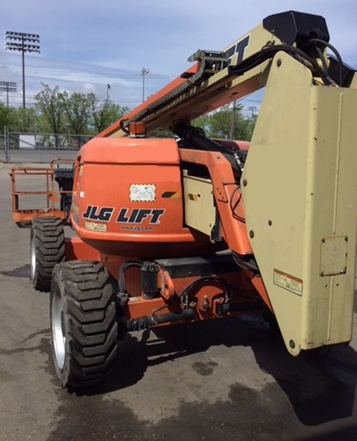 2012 JLG 600AJ