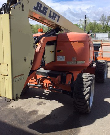 2012 JLG 600AJ