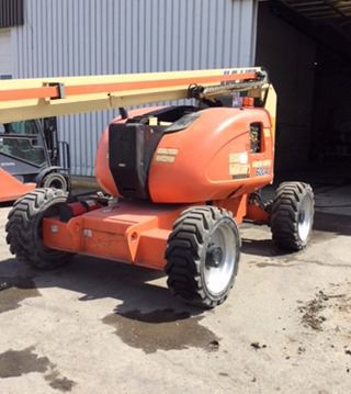 2012 JLG 600AJ