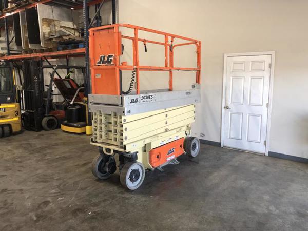 2014 JLG 2630ES