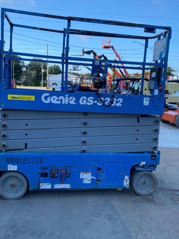 2016 Genie GS-3232