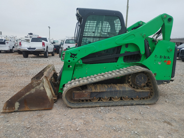 2017 Bobcat T740