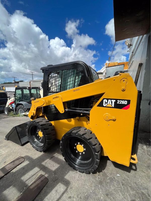 2015 CAT 226D