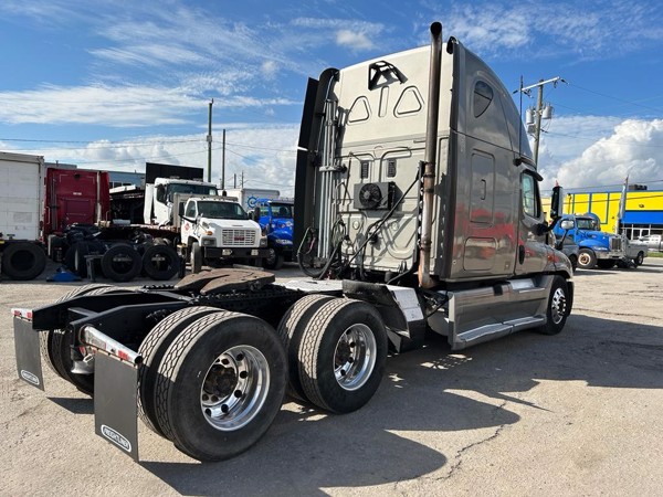 2009 Freightliner Cascadia