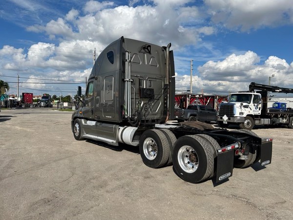 2009 Freightliner Cascadia