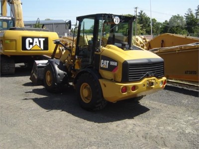 2019 CAT 906M