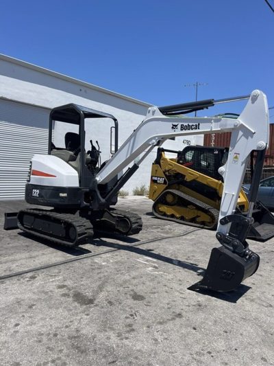 2016 Bobcat E32i 