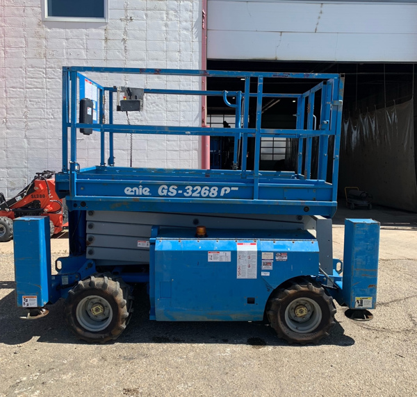 2001 Genie GS-3268RT