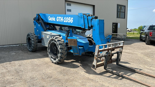 2012 Genie GTH-1056