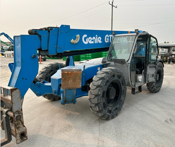 2012 Genie GTH-1056