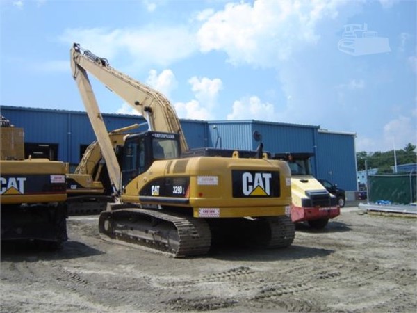 2010 CAT 329DL