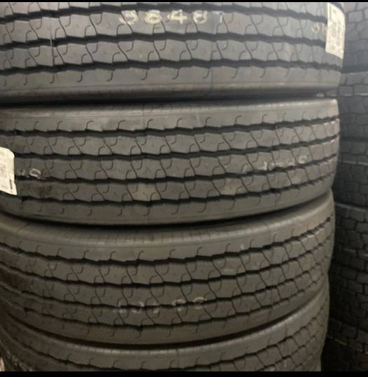 0 Pirelli 11R22.5  16Ply AP79 146/143M 3848500