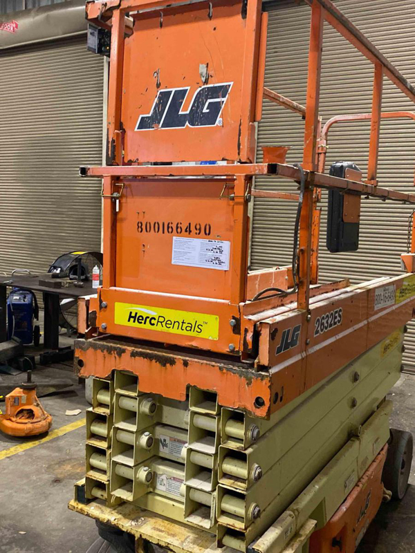 2017 JLG 2632ES