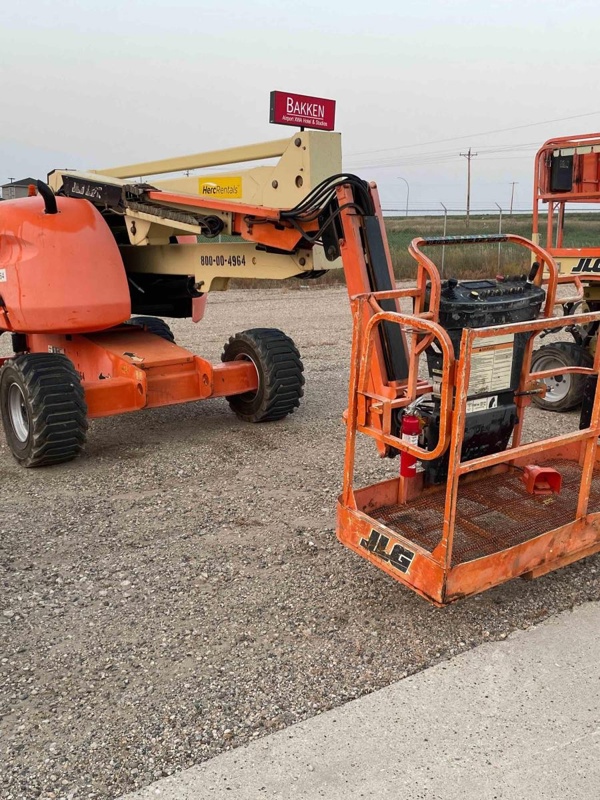 2013 JLG 450AJ