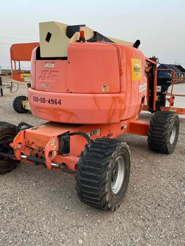 2013 JLG 450AJ