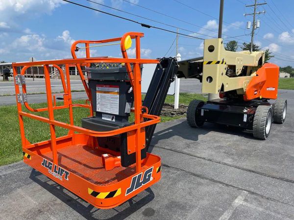 2023 JLG E450AJ