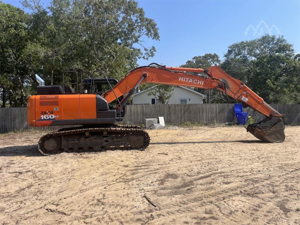 2019 Hitachi ZX160LC-6