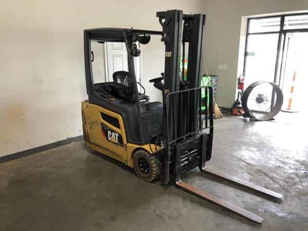 2017 CAT 2ET3000