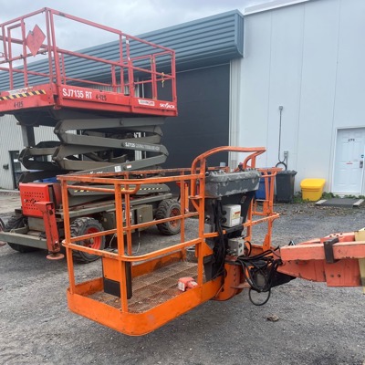 2006 JLG 800S