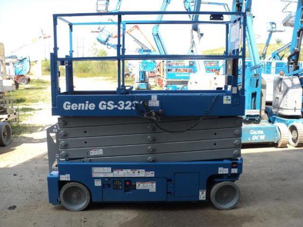 2013 Genie GS-3232