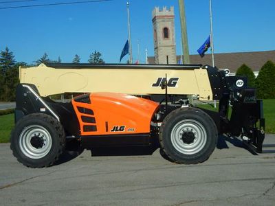 2023 JLG 1055