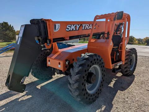 2013 SkyTrak 6042